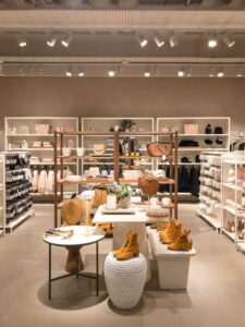 Nuevas tendencias en decoración para tiendas, de lo sensorial a lo estratégico (8)